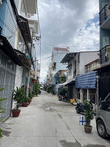 Nhà hẻm 8m 57/49 đường số 3 BHHA Bình Tân , ba tầng 5PN