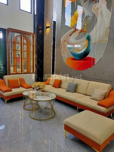 Nhà đẹp có công viên nhỏ - Đường tô ngọc vân giáp đại học văn hiến