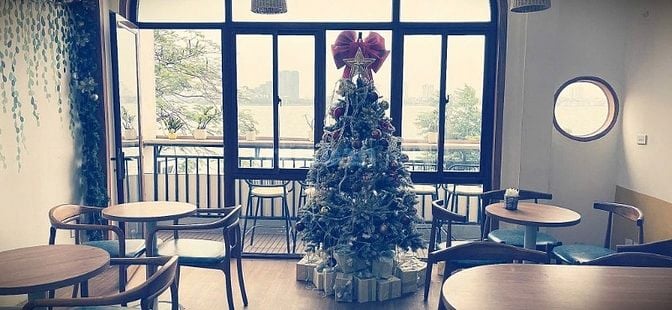 Cho thuê nhà mặt đường Nguyễn Đình Thi, mặt tiền 4m, sử dụng 85m2, 