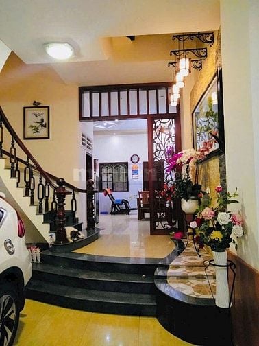 Bán nhà Mặt Tiền đường Ngô Đức Kế P12 BT. 5.2x23m 4 Tầng 6 Pn 16.3 Tỷ.