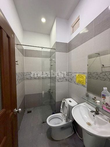 Nhà hẻm nhựa khu nội bộ TÂN SƠN NHÌ. DT:4x15m. 4 tấm. Giá: 8.6 tỷ