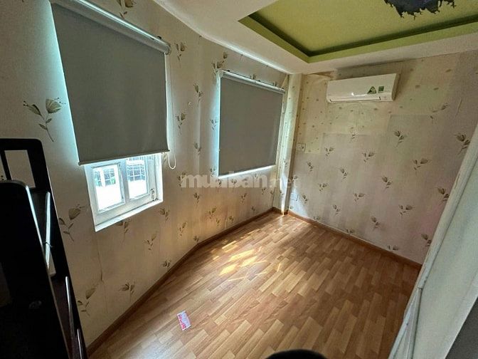 Cho thuê nhà hẻm 4m(XH) Nam Kỳ Khởi Nghĩa, P.Võ Thị Sáu, Q.3 giá 16tr