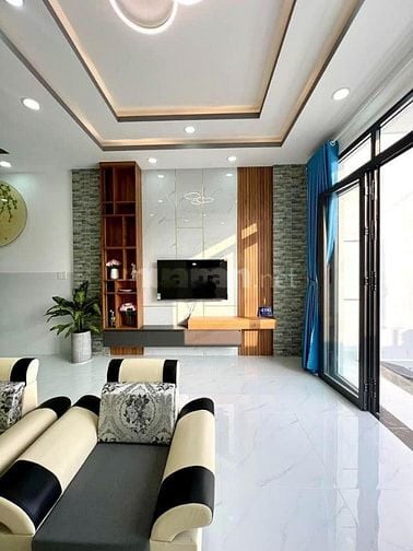 NHÀ CẤP 4 TRẢ 400 TRIỆU VÀO Ở NGAY NGÃ TƯ PHƯỜNG TÂN TRIỀU