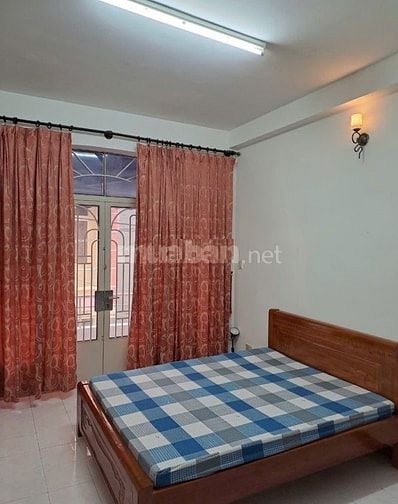 Cho thuê nhà hẻm 4m(XH) Nam Kỳ Khởi Nghĩa, P.Võ Thị Sáu, Q.3 giá 16tr