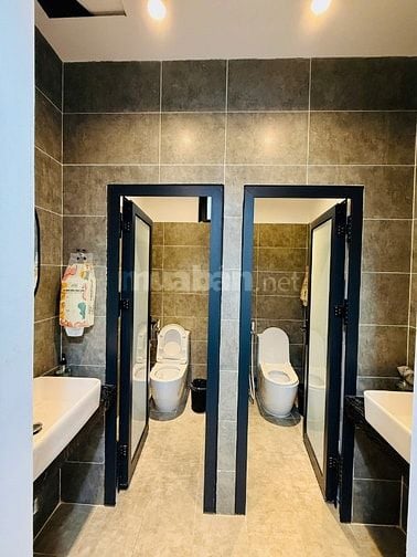 Nhà phố cho thuê phường Thạnh Mỹ Lợi. DT: 16x18m, hầm 3 tầng, 8 phòng