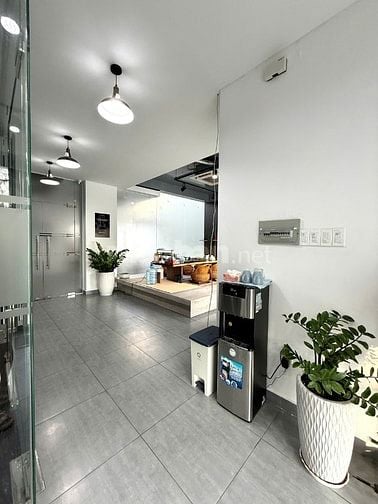 Nhà phố cho thuê phường Thạnh Mỹ Lợi. DT: 16x18m, hầm 3 tầng, 8 phòng