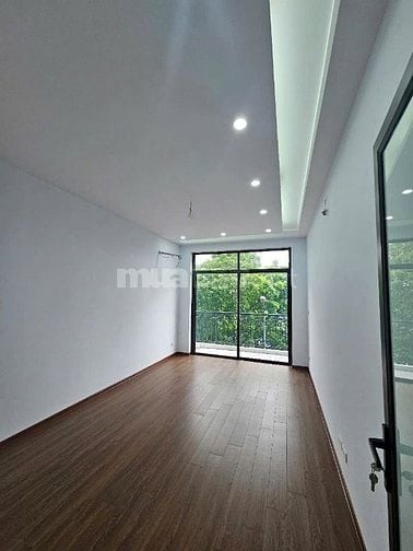 Bán nhà khu phân lô Lĩnh Nam, Hoàng Mai, diện tích 45 m2 x 5 tầng