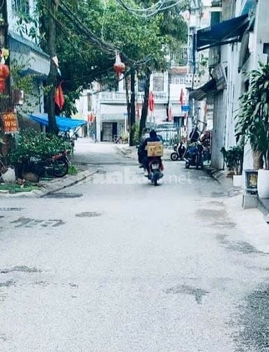 chính chủ cần bán nhà trung tâm quận Cầu Giấy