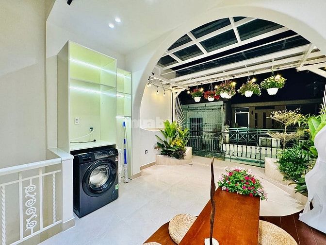 Cần tiền bán gấp Nhà 3 lầu tuyệt đẹp Cao Cấp hẻm xe hơi Lê Tự Tài, P5