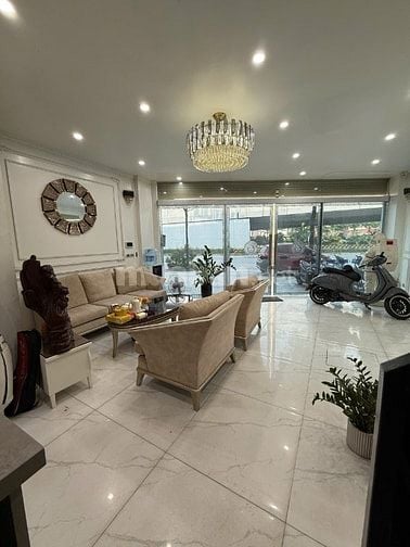 Chính chủ bán nhà mặt phố Phạm Văn Đồng - mặt tiền 7m - 5.5 tầng thang