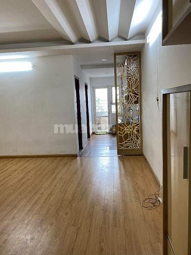 Chính chủ cho thuê căn hộ chung cư VP6 Linh Đàm ở được ngay