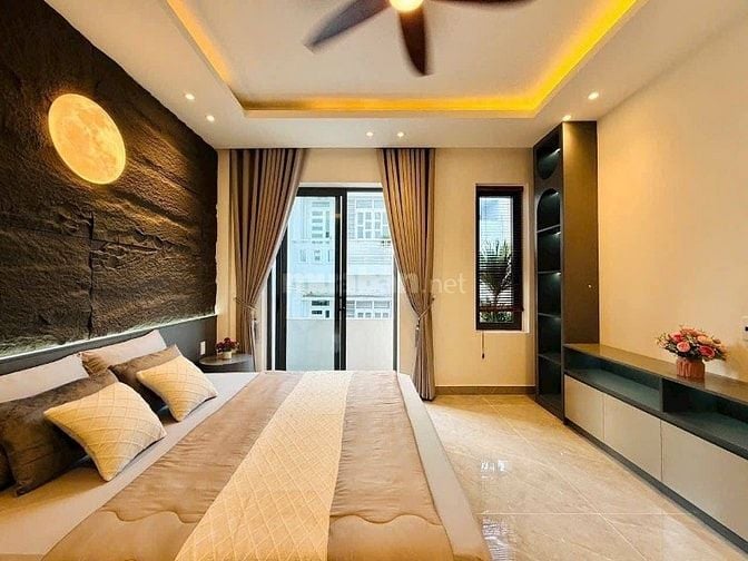 CHỈ 3TỶ9 SỞ HỮU NHÀ 3 LẦU TẠI HUỲNH VĂN BÁNH, P.13, PHÚ NHUẬN.HẺM 6M