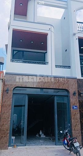 CẦN BÁN CĂN NHÀ 113m2   , GẦN KCN CẦU TRÀM  CÁCH ,NGAY CHỢ BÌNH CHÁNH 