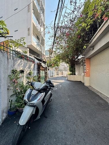 Nhà DT:5,9x25m hẻm xe hơi Lê Quang Định, P1, Q.Gò Vấp, giá: 13,75 tỷ.