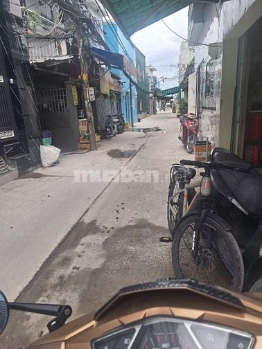 Nhà Trệt Lầu Mặt Tiền Hẻm Xe Hơi Q7 Hẻm Thông
