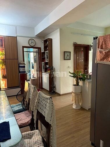 Cần bán căn hộ chung cư 4 phòng ngủ