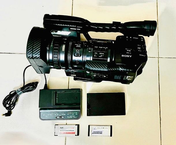 Bán máy quay phim chuyên nghiệp SONY PMW - EX1R - XDCAM