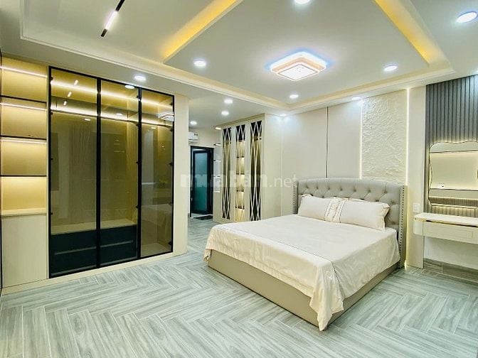 Cần tiền bán Nhà 4 lầu tuyệt đẹp Cao Cấp hẻm xe hơi 5m Bùi Quang Là