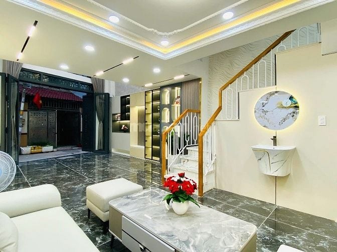 Cần tiền bán Nhà 4 lầu tuyệt đẹp Cao Cấp hẻm xe hơi 5m Bùi Quang Là