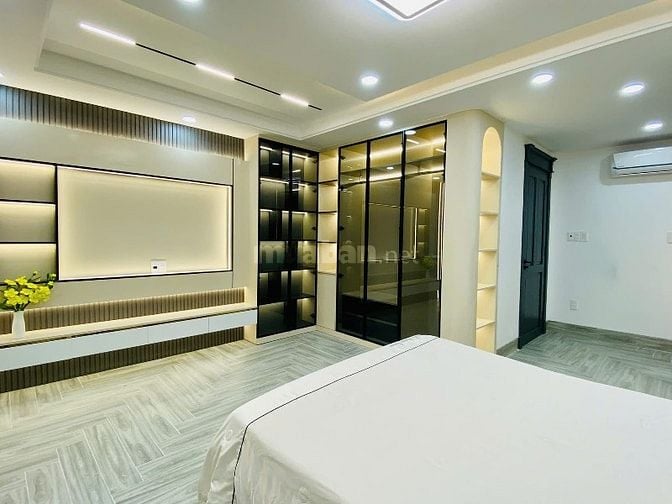 Cần tiền bán Nhà 4 lầu tuyệt đẹp Cao Cấp hẻm xe hơi 5m Bùi Quang Là