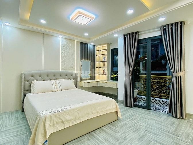 Cần tiền bán Nhà 4 lầu tuyệt đẹp Cao Cấp hẻm xe hơi 5m Bùi Quang Là