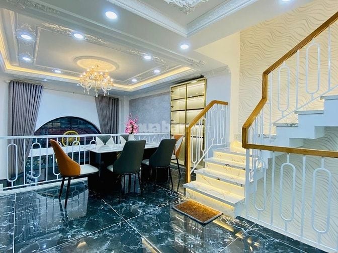 Cần tiền bán Nhà 4 lầu tuyệt đẹp Cao Cấp hẻm xe hơi 5m Bùi Quang Là