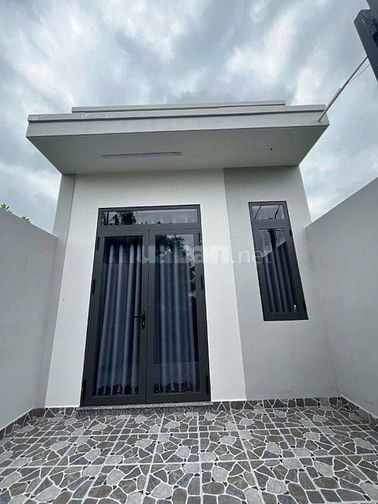 Chính chủ gửi Bán căn nhà C4 mới xây , dg số 8 P Long Phước, Q9