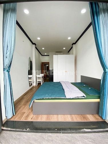 2lầu,st (3,5x17) mặt bằng KD và 6 phòng d.vụ Đường Nguyễn Thanh Tuyền