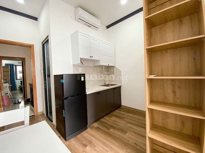 2lầu,st (3,5x17) mặt bằng KD và 6 phòng d.vụ Đường Nguyễn Thanh Tuyền