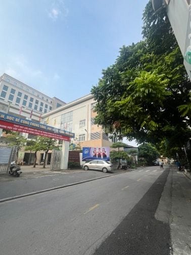 Phương Mai 60m2, 4.6m ngang,phân lô, sổ vuông, 2 thoáng trước sau, đẹp
