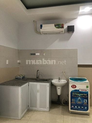 Cho thuê căn hộ gần HUFLIT Hóc Môn. Khu biệt thự cao cấp, bảo vệ 24/7