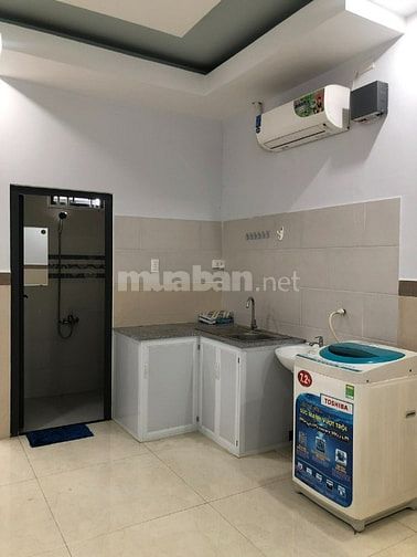 Cho thuê căn hộ gần HUFLIT Hóc Môn. Khu biệt thự cao cấp, bảo vệ 24/7
