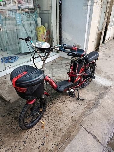 Bán xe đạp điện Asama màu đỏ - 4 bình mới - 5,4 triệu