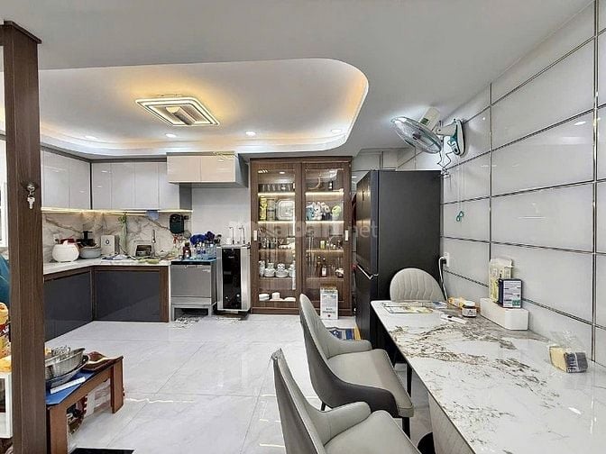 Bán gấp nhà 3PN 45m2 đường Phạm Văn Hai Tân Bình Giảm 100tr cho khách 