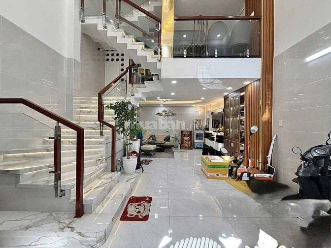 Bán gấp nhà 3PN 45m2 đường Phạm Văn Hai Tân Bình Giảm 100tr cho khách 