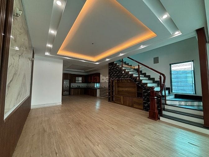 Bán trong tuần lô góc đẹp tại Đông Anh lô góc đẹp tặng kèm nhà 3 tầng