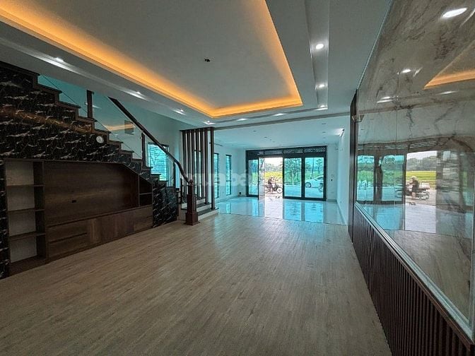Bán trong tuần lô góc đẹp tại Đông Anh lô góc đẹp tặng kèm nhà 3 tầng