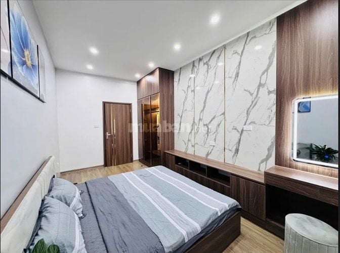 Chính chủ bán nhà 5 tầng Nguyễn Chí Thanh – Đống Đa