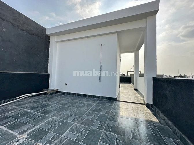 BÁN NHÀ 4 LẦU NGAY CHỢ ĐÊM HOÀ LÂN, ĐƯỜNG 22/12 THUẬN AN. GIÁ NGỘP