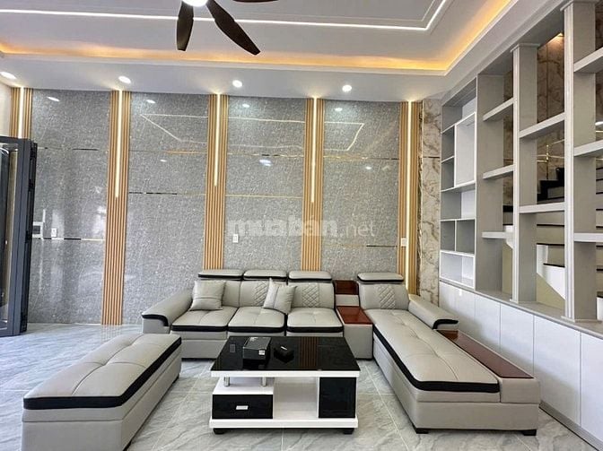BÁN NHÀ 4 LẦU NGAY CHỢ ĐÊM HOÀ LÂN, ĐƯỜNG 22/12 THUẬN AN. GIÁ NGỘP