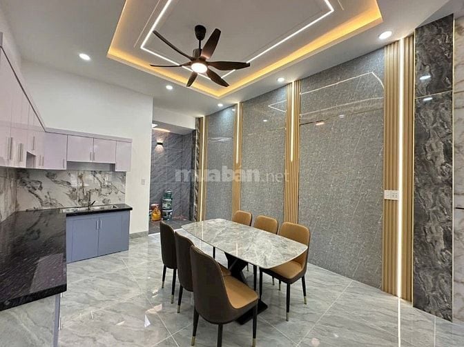 BÁN NHÀ 4 LẦU NGAY CHỢ ĐÊM HOÀ LÂN, ĐƯỜNG 22/12 THUẬN AN. GIÁ NGỘP