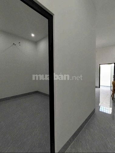 Cần bán gấp căn nhà mới tinh 84m2 ở Thới Tam Thôn - Hóc Môn giá 750tr