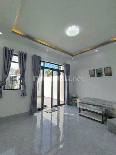 Cần bán gấp căn nhà mới tinh 84m2 ở Thới Tam Thôn - Hóc Môn giá 750tr