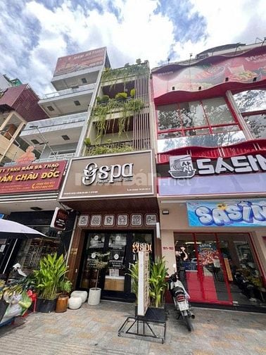 Bán nhà Mặt Tiền Hòa Bình đối diện Đầm Sen .Q.11. 4mx13m  Giá 13,5 tỷ