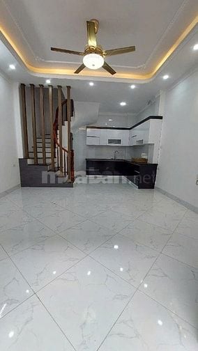 Bán nhà phố Nguyễn Văn Linh, 30m2- 5 tầng- mt4.5m- 5.55 tỷ, gần bigC