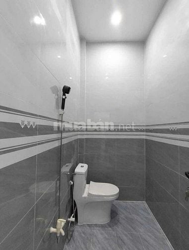 Cần bán gấp căn nhà mới tinh 84m2 ở Thới Tam Thôn - Hóc Môn giá 750tr