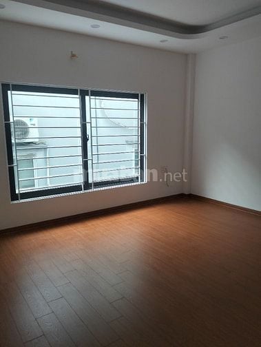 PHÚC ĐỒNG NHÀ ĐẸP 5 TẦNG. MT 4.2M. 3 NGỦ. GẦN BIGC. HƠN 5 TỶ
