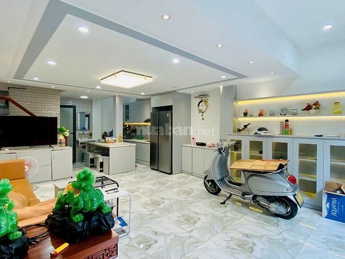 Bán nhà hẻm thông xe hơi mới đẹp 5 x 10 full nội thất đts122m2 6t390