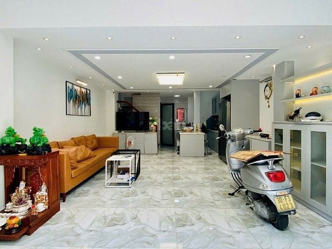Bán nhà hẻm thông xe hơi mới đẹp 5 x 10 full nội thất đts122m2 6t390