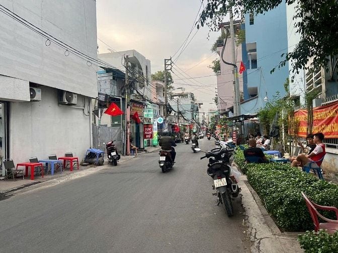 Bán nhà Mặt tiền kinh doanh Đường Số 14, P8, Q.Gò Vấp, giá: 5,69 tỷ.